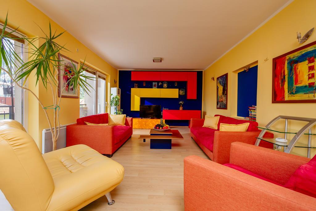 Апартаменты Spacious Magik